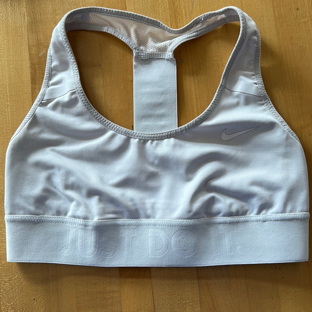 Nike women’s white dry fit sports bra
